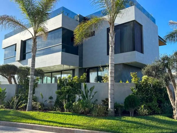 Tiara glass balcony system