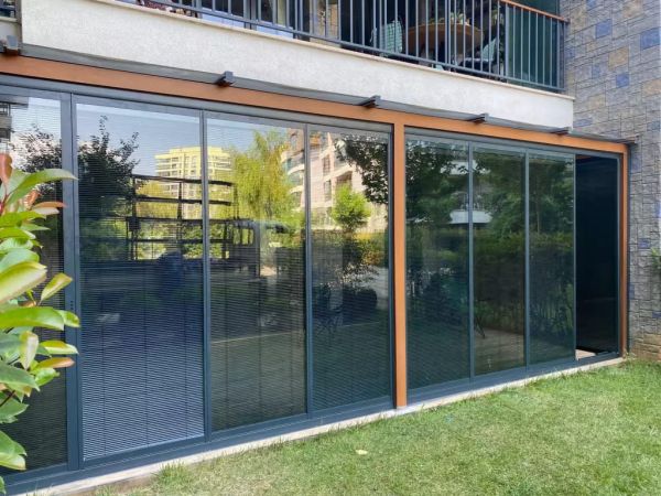 Tiara glass balcony system